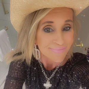 Meet your Posher, Sandra